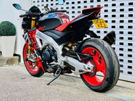 Aprilia Tuono 1.1 Tuono V4 1100 Factory 21