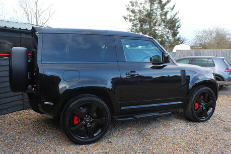 Land Rover Defender 3.0 Defender X-Dynamic SE D MHEV Auto 4WD 3dr 10