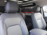 Land Rover Defender 3.0 Defender X-Dynamic SE D MHEV Auto 4WD 3dr 7