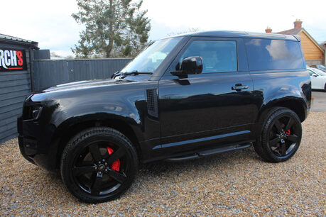 Land Rover Defender 3.0 Defender X-Dynamic SE D MHEV Auto 4WD 3dr 19