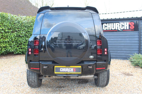 Land Rover Defender 3.0 Defender X-Dynamic SE D MHEV Auto 4WD 3dr 25