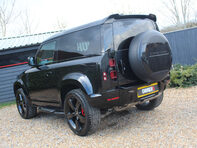 Land Rover Defender 3.0 Defender X-Dynamic SE D MHEV Auto 4WD 3dr 24