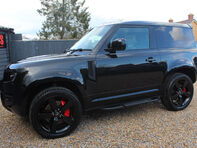 Land Rover Defender 3.0 Defender X-Dynamic SE D MHEV Auto 4WD 3dr 19