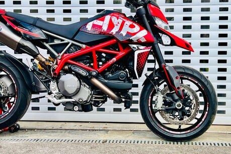 Ducati Hypermotard 0.9 Hypermotard 950 5