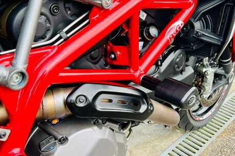 Ducati Hypermotard 0.9 Hypermotard 950 17