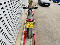 Ducati Hypermotard 0.9 Hypermotard 950 16