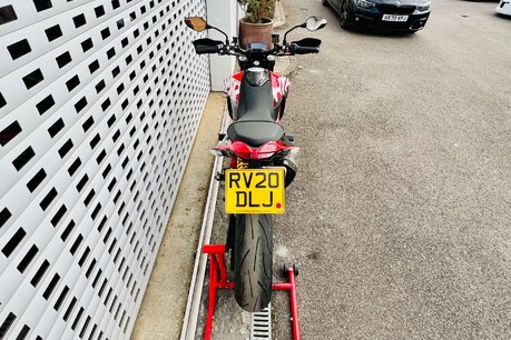 Ducati Hypermotard 0.9 Hypermotard 950 16