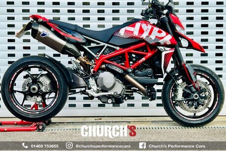 Ducati Hypermotard 0.9 Hypermotard 950 1