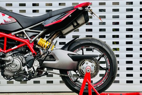 Ducati Hypermotard 0.9 Hypermotard 950 23