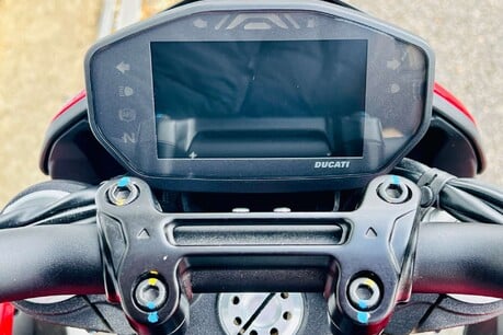 Ducati Hypermotard 0.9 Hypermotard 950 37