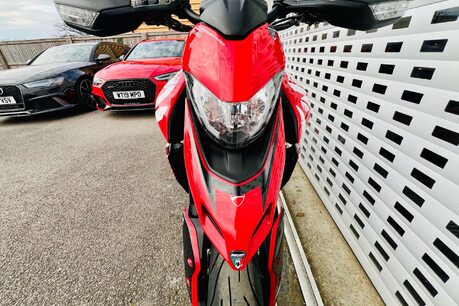 Ducati Hypermotard 0.9 Hypermotard 950 10