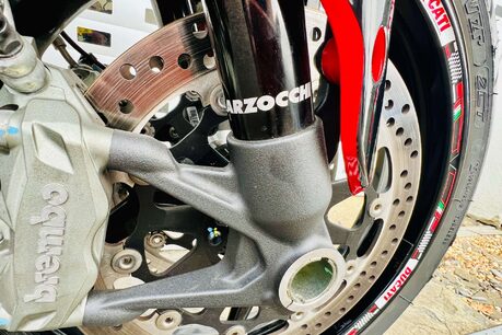 Ducati Hypermotard 0.9 Hypermotard 950 13