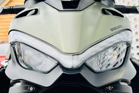 Ducati Streetfighter V2 1.0 Streetfighter V2 8