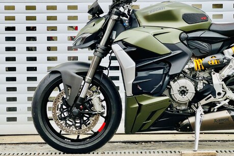 Ducati Streetfighter V2 1.0 Streetfighter V2 21