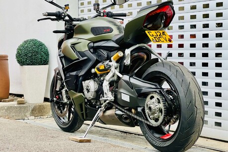 Ducati Streetfighter V2 1.0 Streetfighter V2 26