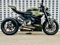 Ducati Streetfighter V2 1.0 Streetfighter V2 2