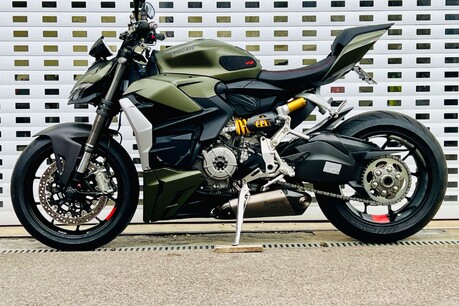 Ducati Streetfighter V2 1.0 Streetfighter V2 20