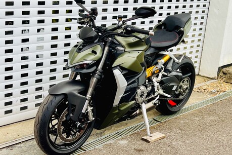 Ducati Streetfighter V2 1.0 Streetfighter V2 24