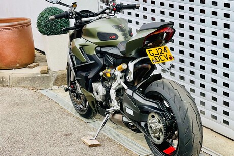 Ducati Streetfighter V2 1.0 Streetfighter V2 25
