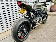Ducati Streetfighter V2 1.0 Streetfighter V2 5