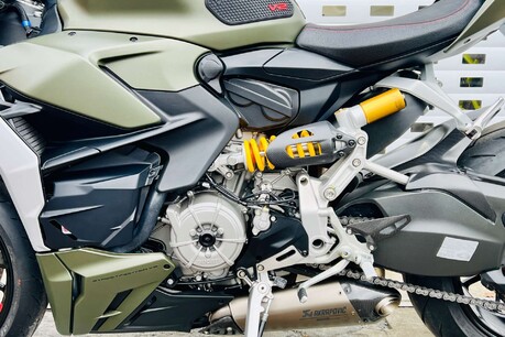 Ducati Streetfighter V2 1.0 Streetfighter V2 23