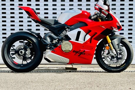 Ducati Panigale V4R 998 Super Sports Petrol Ducati Quick Shift - EVO 2 Euro 5 (218 ps) 2