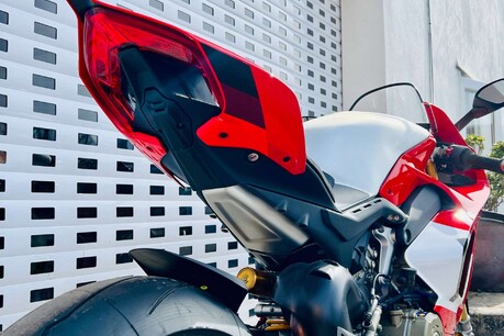 Ducati Panigale V4R 998 Super Sports Petrol Ducati Quick Shift - EVO 2 Euro 5 (218 ps) 24