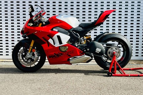 Ducati Panigale V4R 998 Super Sports Petrol Ducati Quick Shift - EVO 2 Euro 5 (218 ps) 33