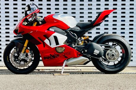 Ducati Panigale V4R 998 Super Sports Petrol Ducati Quick Shift - EVO 2 Euro 5 (218 ps) 28