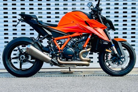 KTM Duke 1390 EVO Naked Petrol Manual Euro 5+ (190 ps) 2