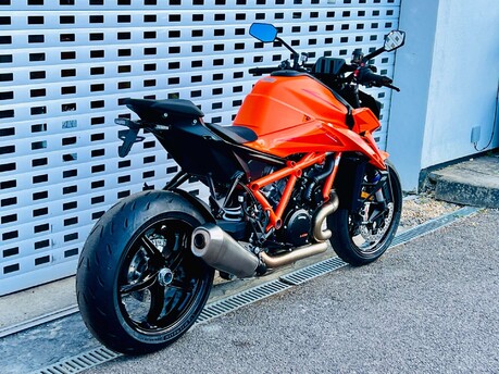 KTM Duke 1390 EVO Naked Petrol Manual Euro 5+ (190 ps) 