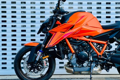 KTM Duke 1390 EVO Naked Petrol Manual Euro 5+ (190 ps) 26