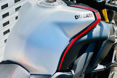 Ducati Streetfighter V4 SP Streetfighter V4 SP 19