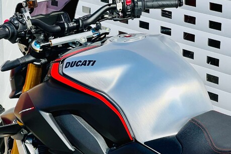 Ducati Streetfighter V4 SP Streetfighter V4 SP 35
