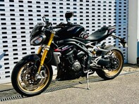 Triumph Speed Triple RS Naked Euro 5 (179 ps) 11