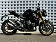 Triumph Speed Triple RS Naked Euro 5 (179 ps) 24