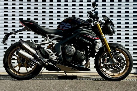 Triumph Speed Triple RS Naked Euro 5 (179 ps) 24