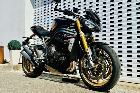 Triumph Speed Triple RS Naked Euro 5 (179 ps) 29