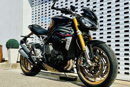 Triumph Speed Triple RS Naked Euro 5 (179 ps) 2