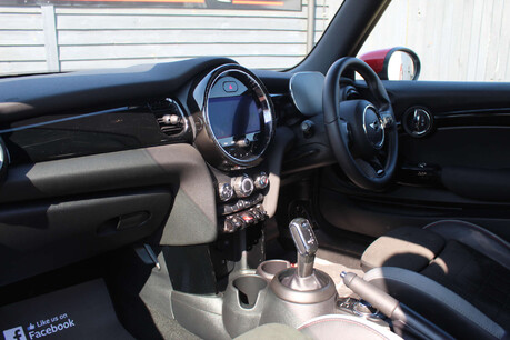 Mini Hatch 2.0 John Cooper Works Auto 3dr 16