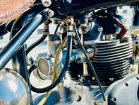 Triumph Bonneville Custom Bobber 18