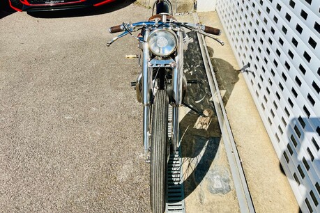 Triumph Bonneville Custom Bobber 13