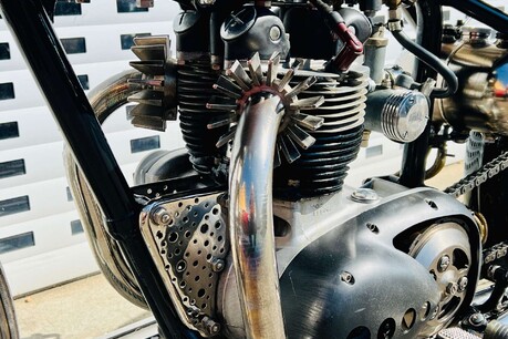 Triumph Bonneville Custom Bobber 34