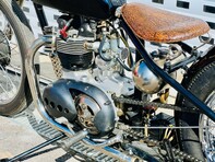Triumph Bonneville Custom Bobber 37