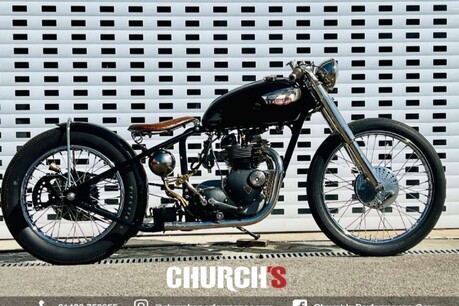 Triumph Bonneville Custom Bobber 1