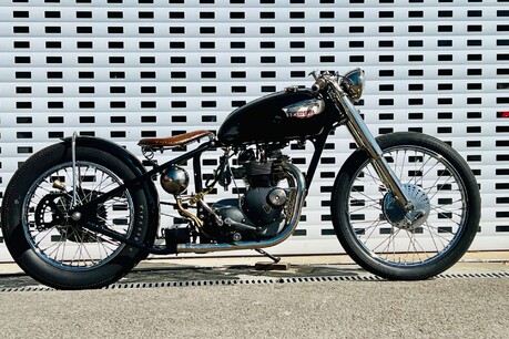 Triumph Bonneville Custom Bobber 2
