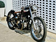 Triumph Bonneville Custom Bobber 5
