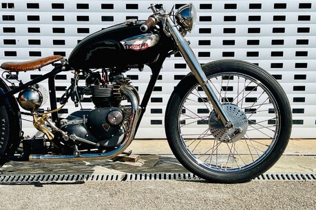 Triumph Bonneville Custom Bobber 6