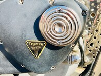 Triumph Bonneville Custom Bobber 20