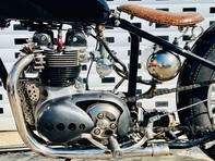 Triumph Bonneville Custom Bobber 28